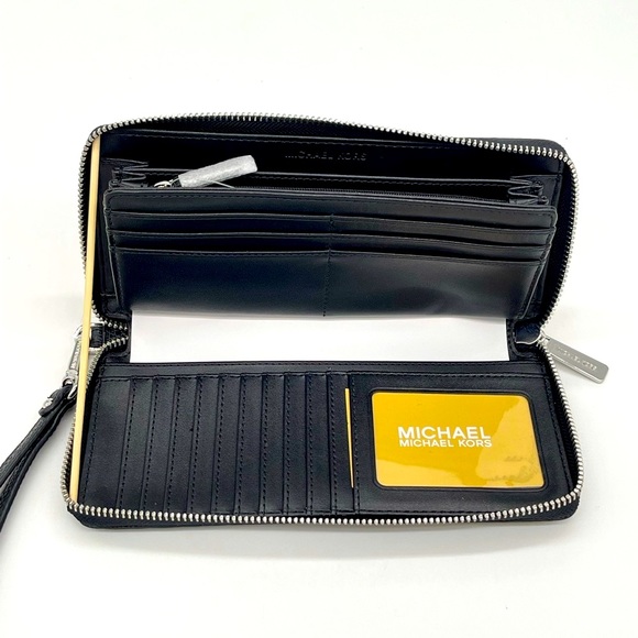 Michael Kors Large Continental Wallet Wristlet - Picture 8 of 10